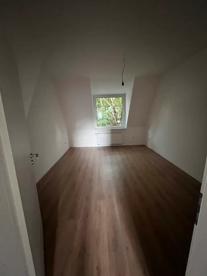 4 Zimmer Wohnung mit 110 m² in Bochum – Bild 2