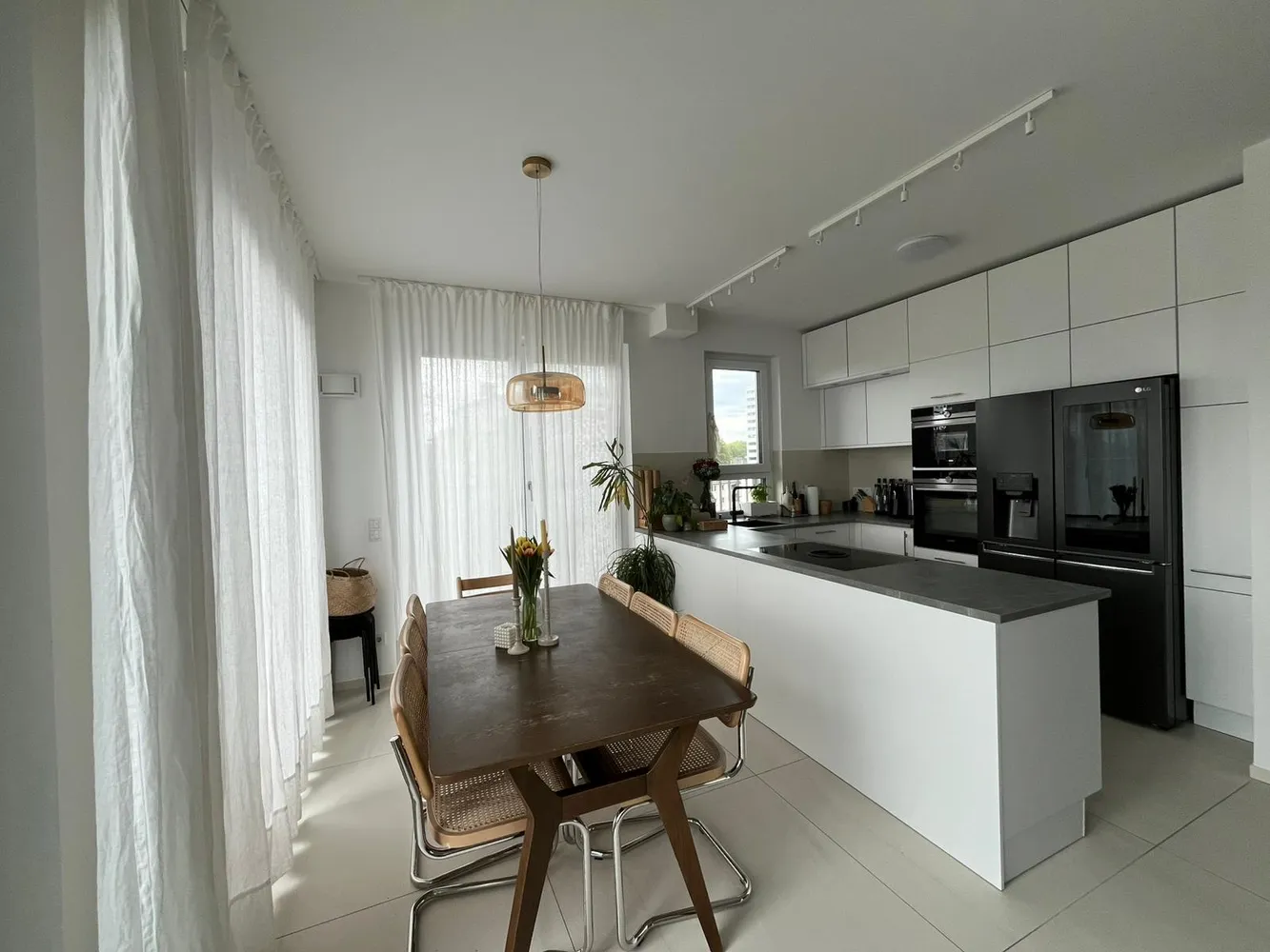 4 Zimmer Wohnung mit 169 m² in Frankfurt am Main – Bild 6