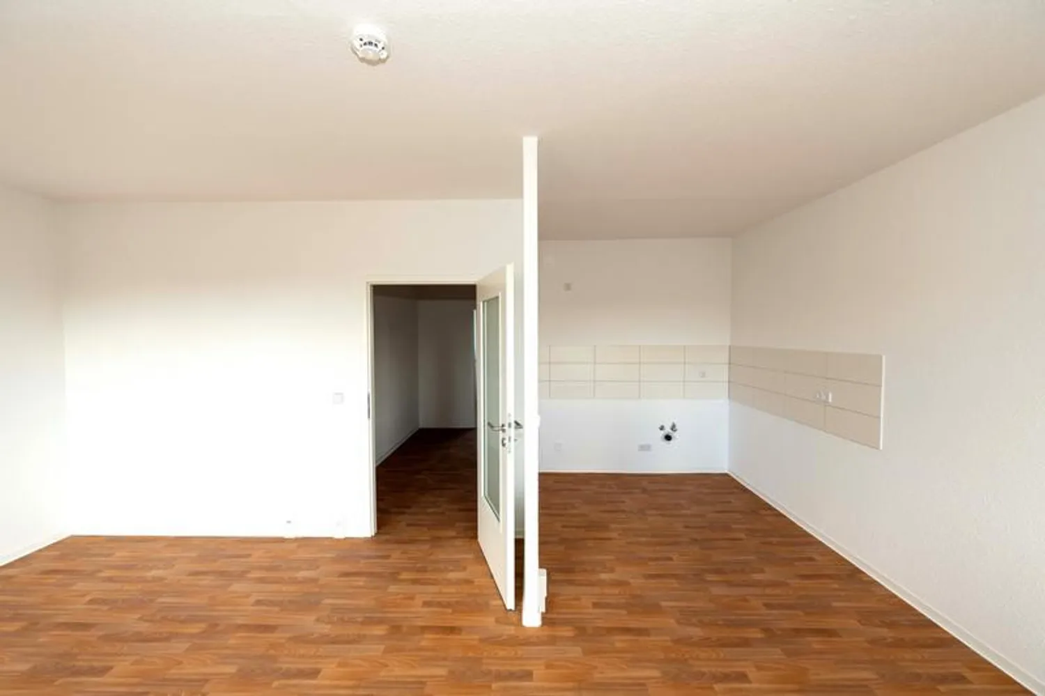 2 Zimmer Wohnung mit 48 m² in Magdeburg – Bild 3