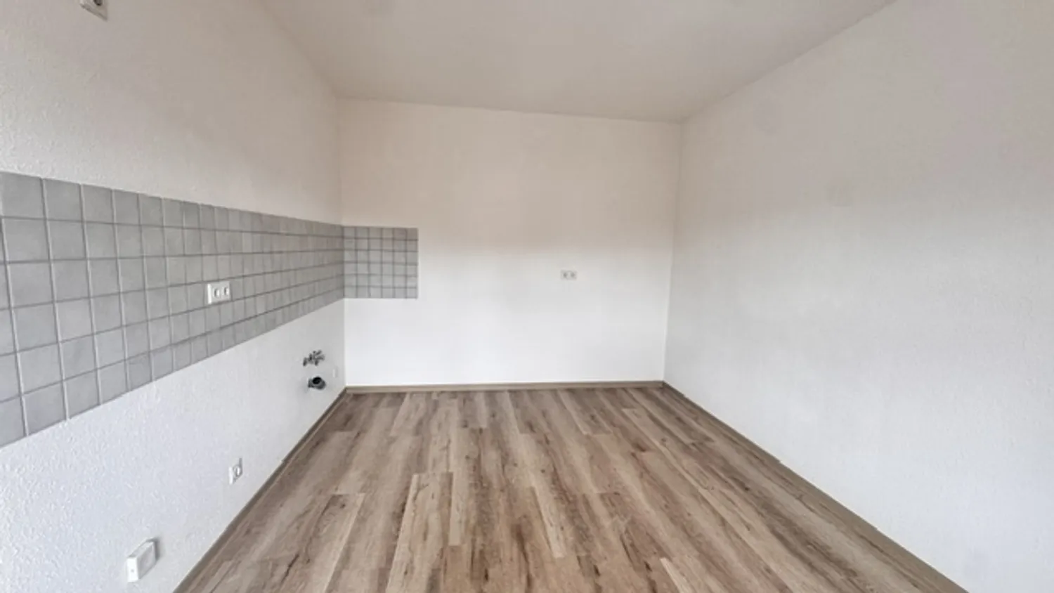 2 Zimmer Wohnung mit 47 m² in Halle (Saale) – Bild 7