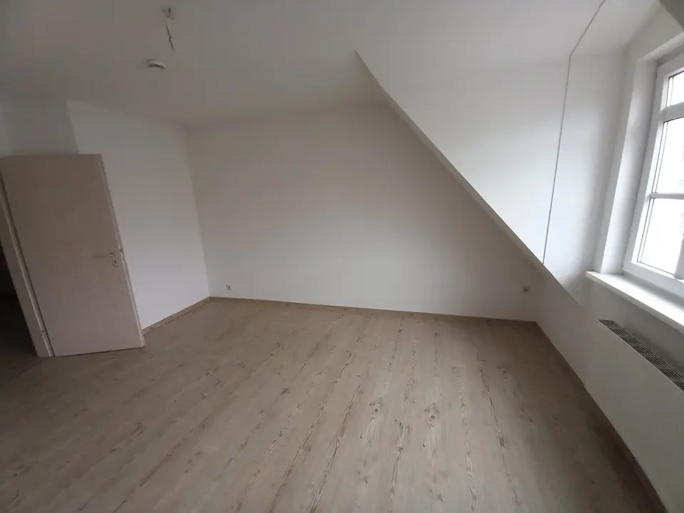 3 Zimmer Wohnung mit 79 m² in Crimmitschau – Bild 6