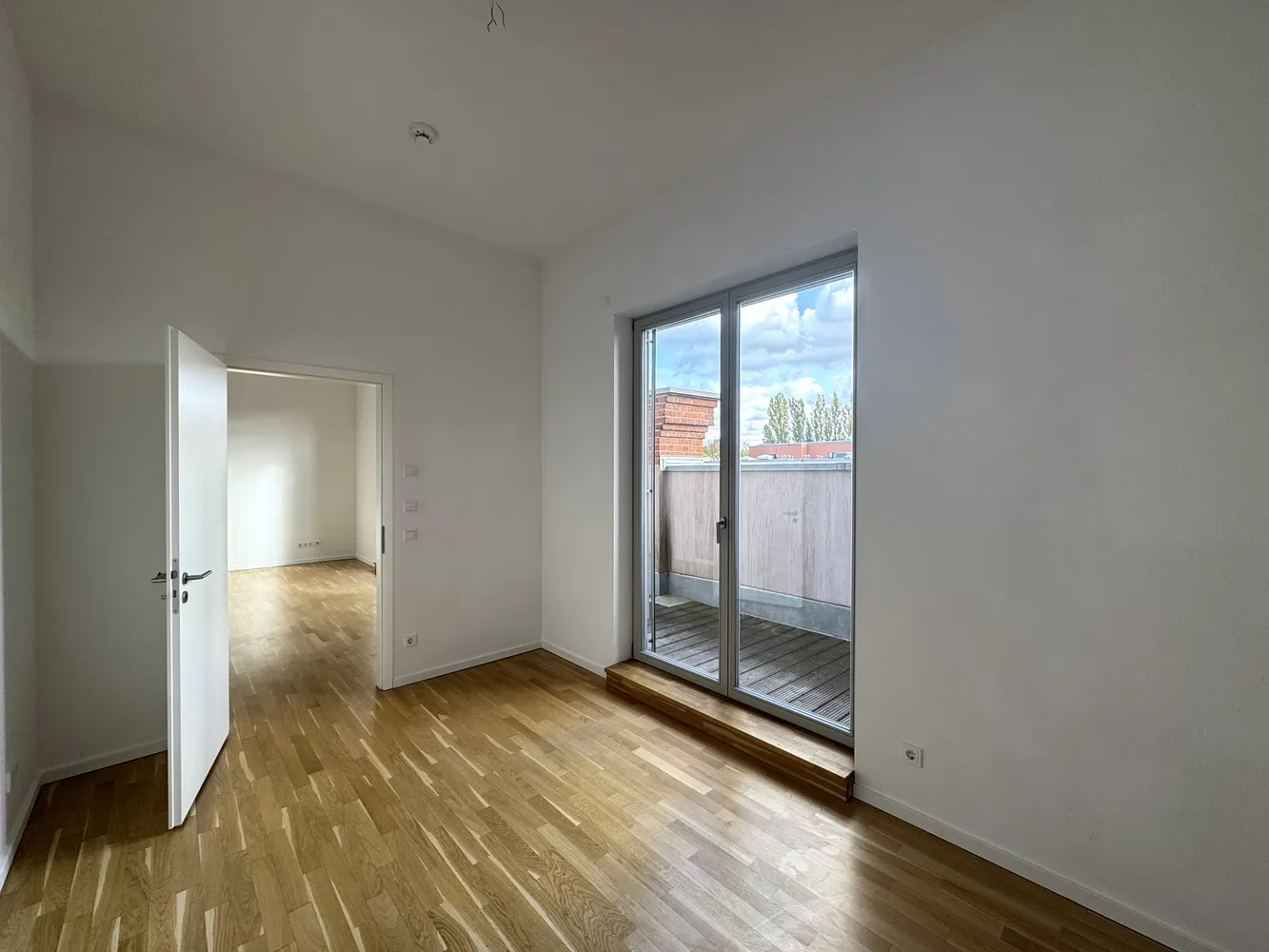 2 room apartment with 58 m² in Berlin – Photo 2