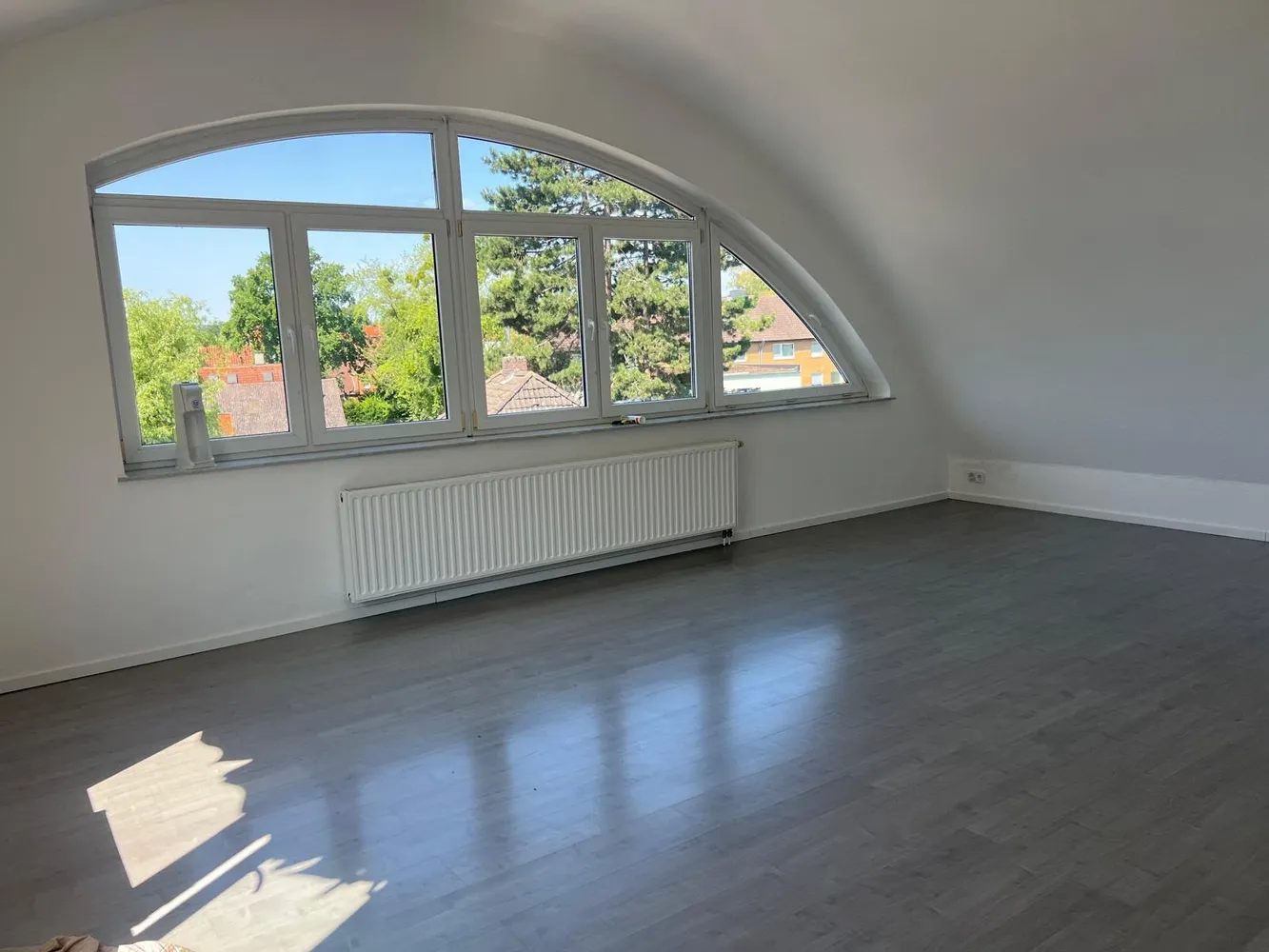 4 Zimmer Wohnung mit 109 m² in Hannover – Bild 2