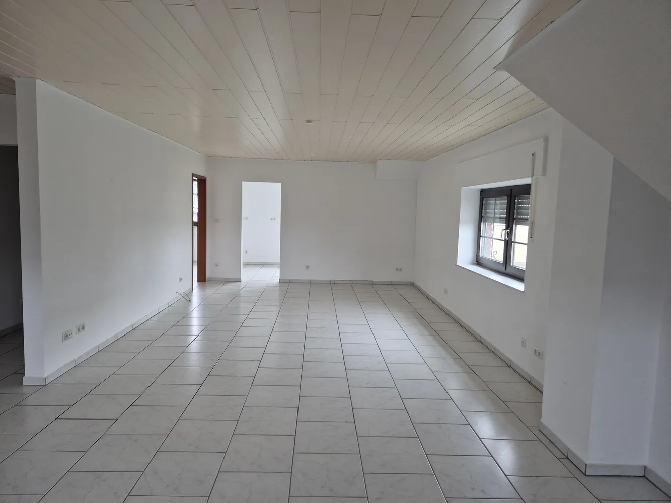 2 Zimmer Wohnung mit 90 m² in Moers – Bild 4