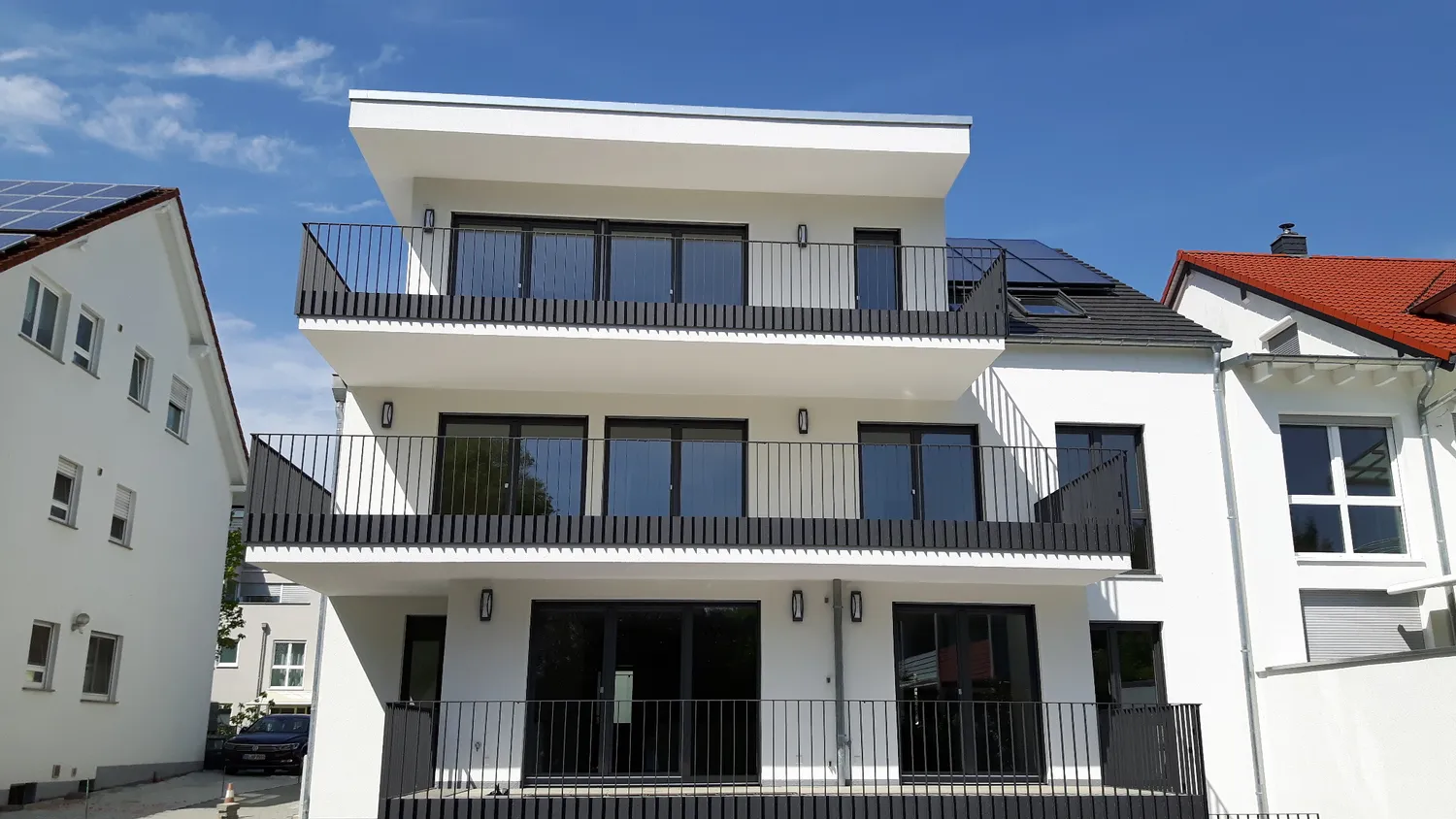4 Zimmer Wohnung mit 125 m² in Frankfurt am Main – Bild 1