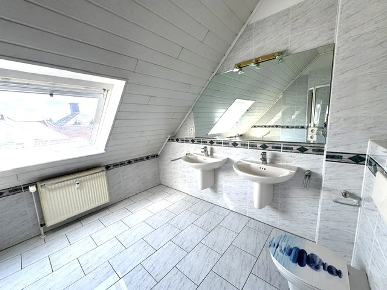 4 Zimmer Wohnung mit 130 m² in Frankfurt am Main – Bild 11