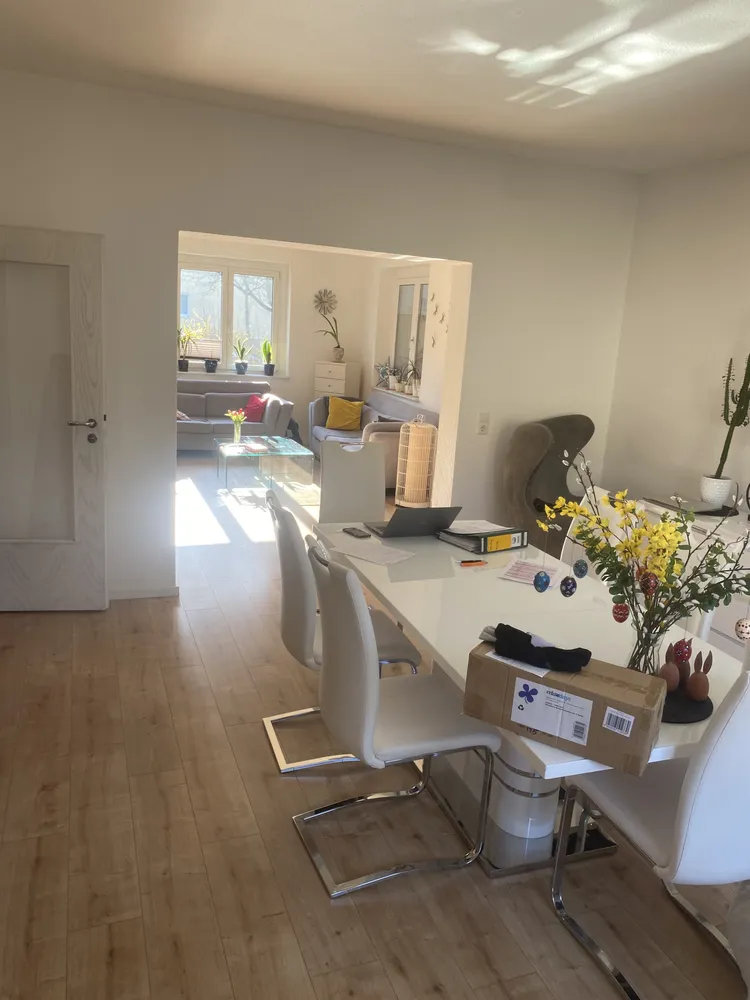 6 Zimmer Wohnung mit 150 m² in Dresden – Bild 3