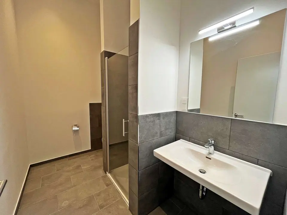 2 Zimmer Wohnung mit 55 m² in Zwickau – Bild 8