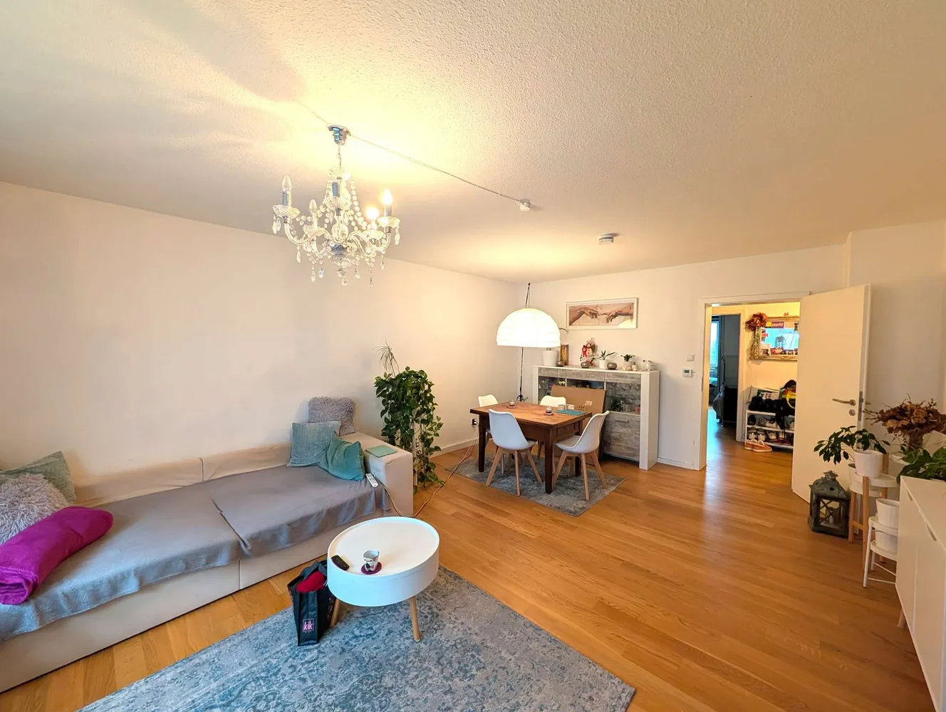 2 Zimmer Wohnung mit 54 m² in Stuttgart – Bild 2