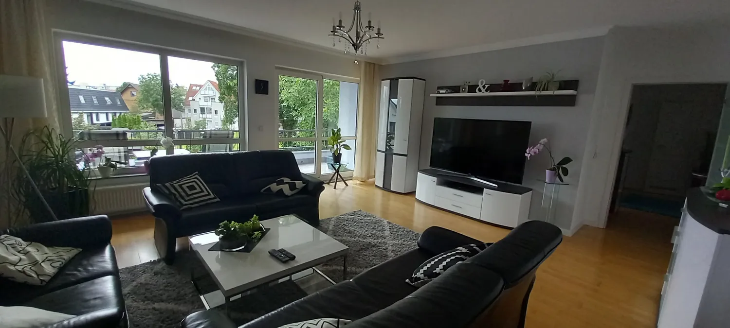 3 Zimmer Wohnung mit 93 m² in Berlin – Bild 2