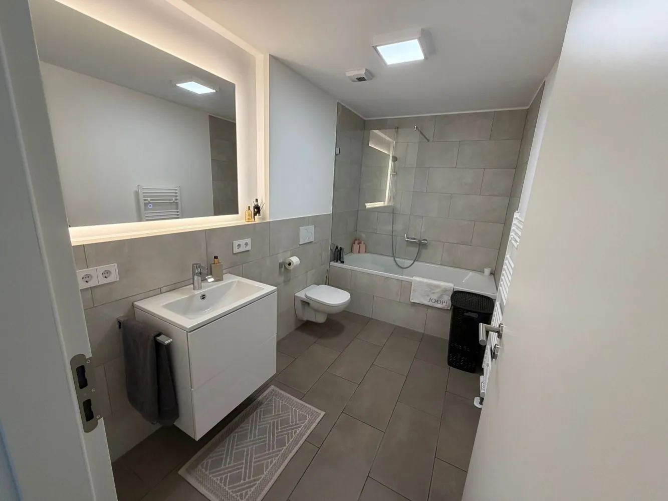 2 Zimmer Wohnung mit 65 m² in Wiesbaden – Bild 6