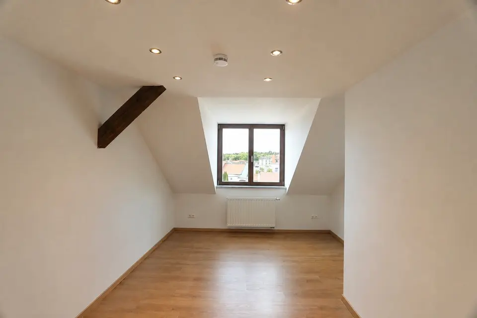 3 Zimmer Wohnung mit 70 m² in Grimma – Bild 1