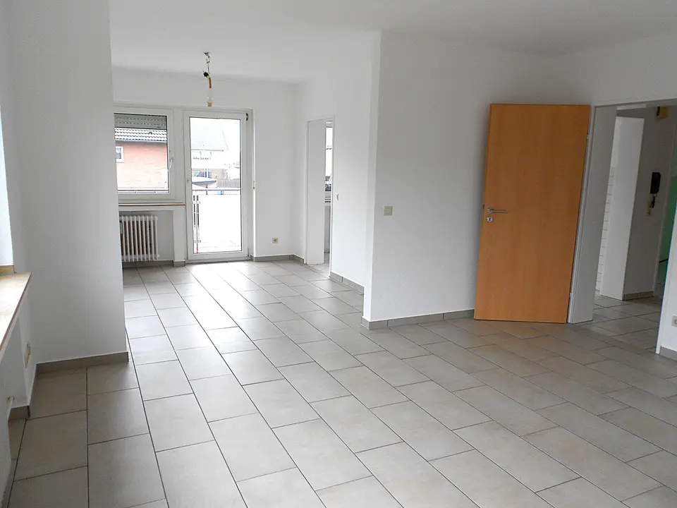 3 Zimmer Wohnung mit 94 m² in Düren – Bild 2