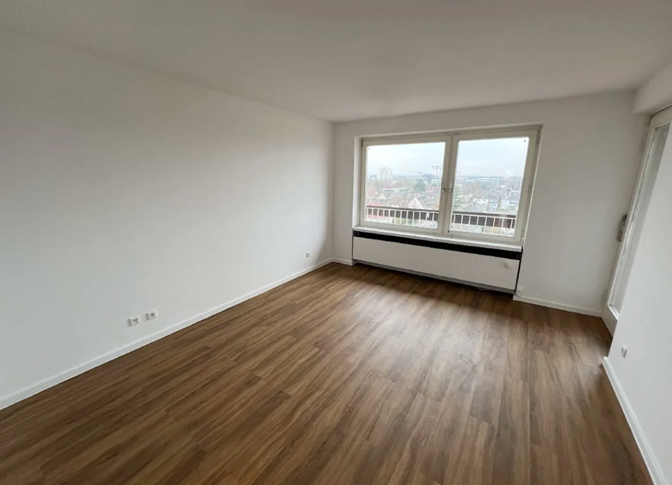 6 Zimmer Wohnung mit 150 m² in Köln – Bild 4