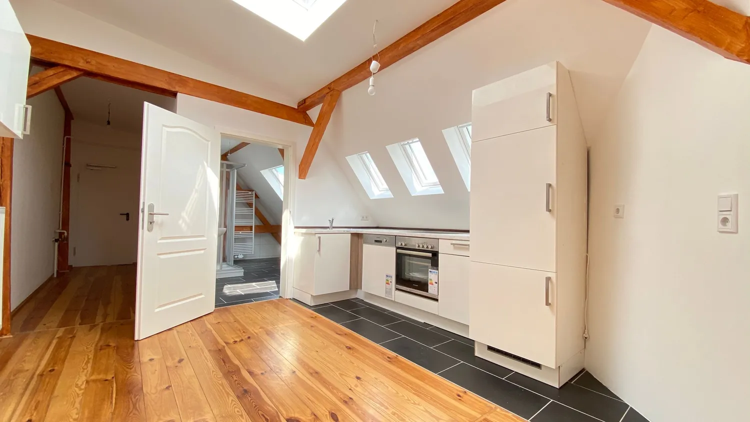 2 room apartment with 107 m² in Berlin – Photo 6