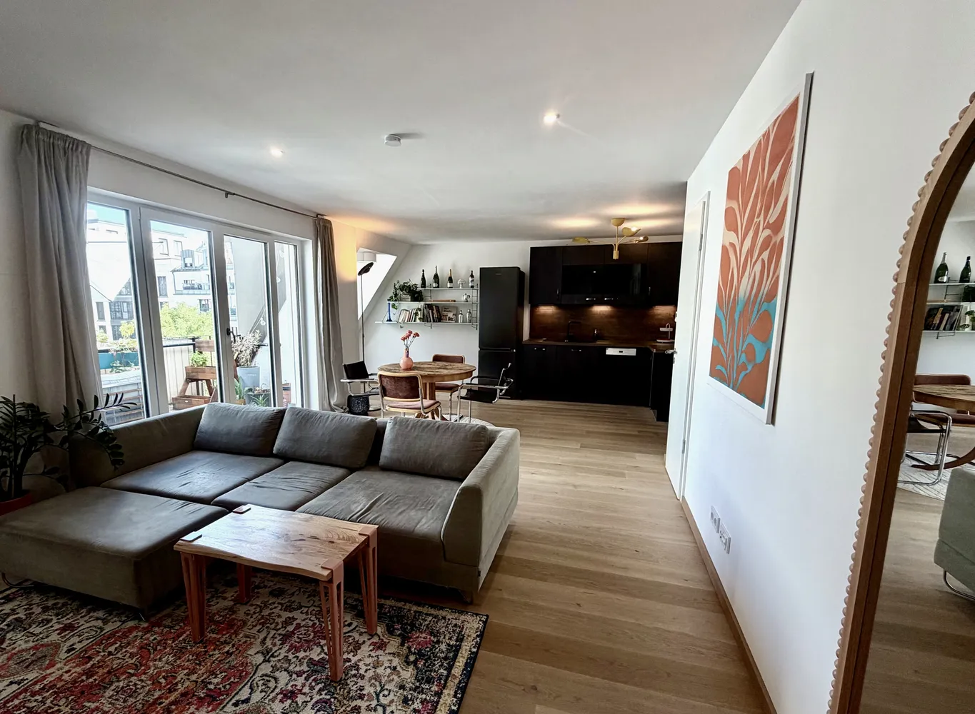 3 Zimmer Wohnung mit 84 m² in München – Bild 2