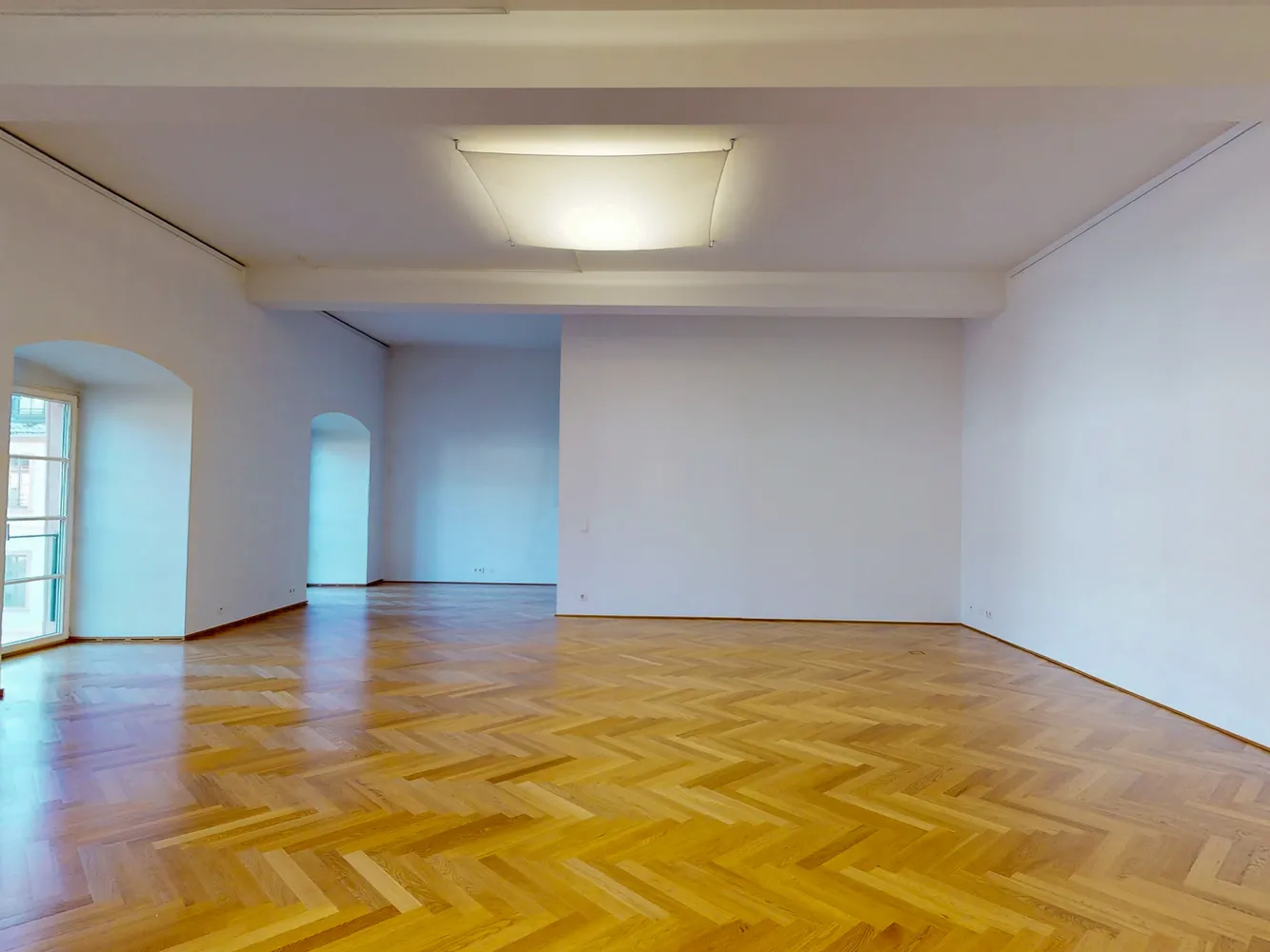4 Zimmer Wohnung mit 183 m² in Mainz – Bild 2