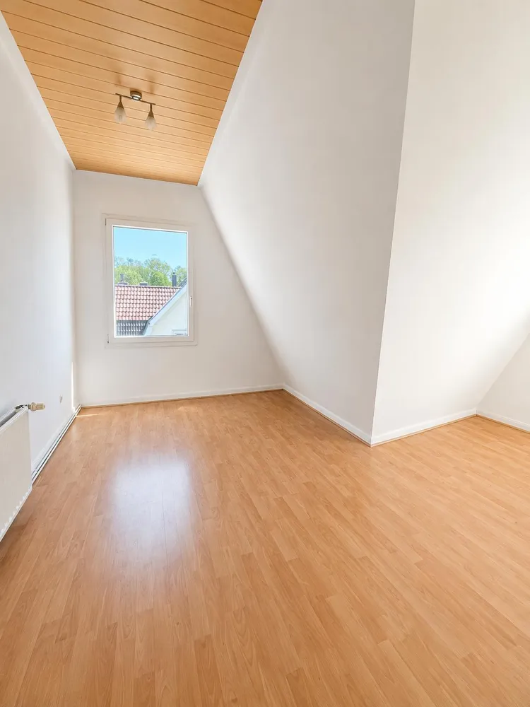 2 room apartment with 85 m² in Wuppertal – Photo 1
