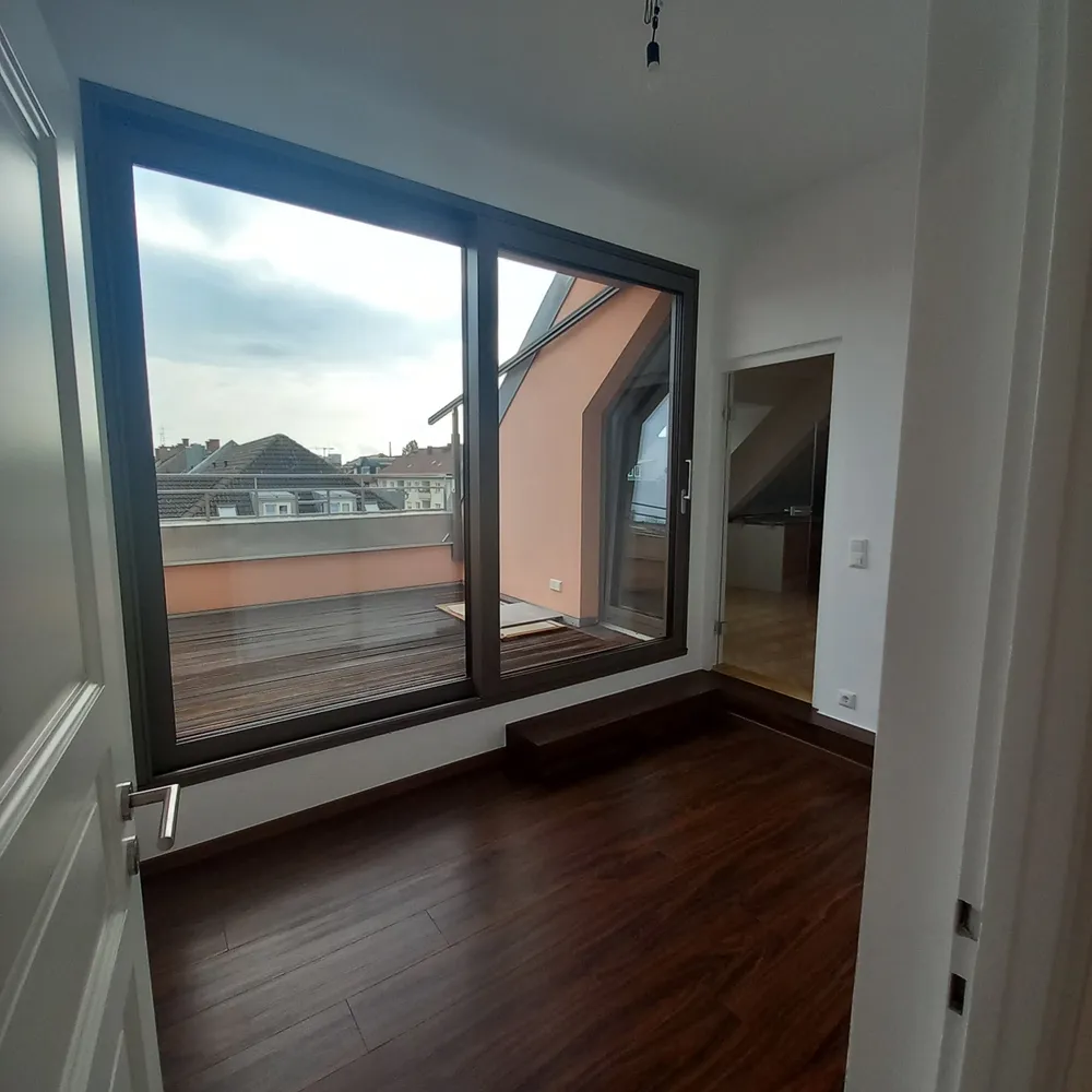2 Zimmer Wohnung mit 100 m² in München – Bild 7