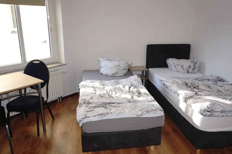 5 Zimmer Wohnung mit 100 m² in Halle (Saale) – Bild 2