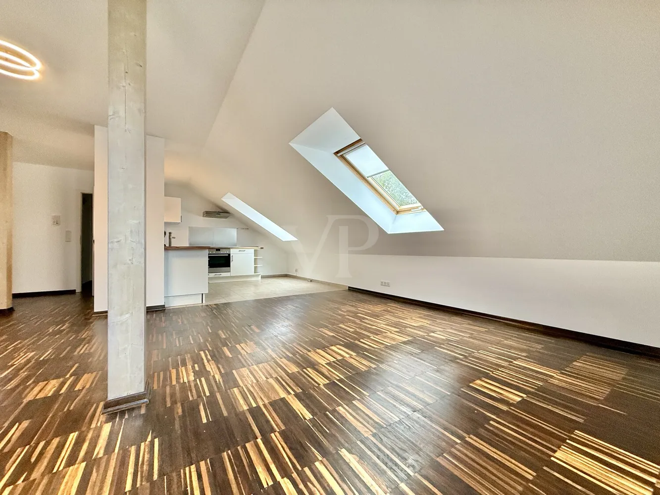 2 Zimmer Wohnung mit 80 m² in Berlin – Bild 1
