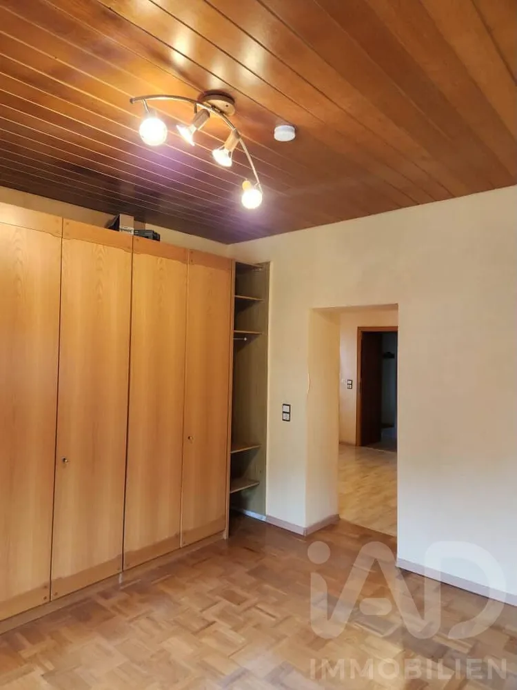 10 Zimmer Haus mit 240 m² in Saarbrücken – Bild 4