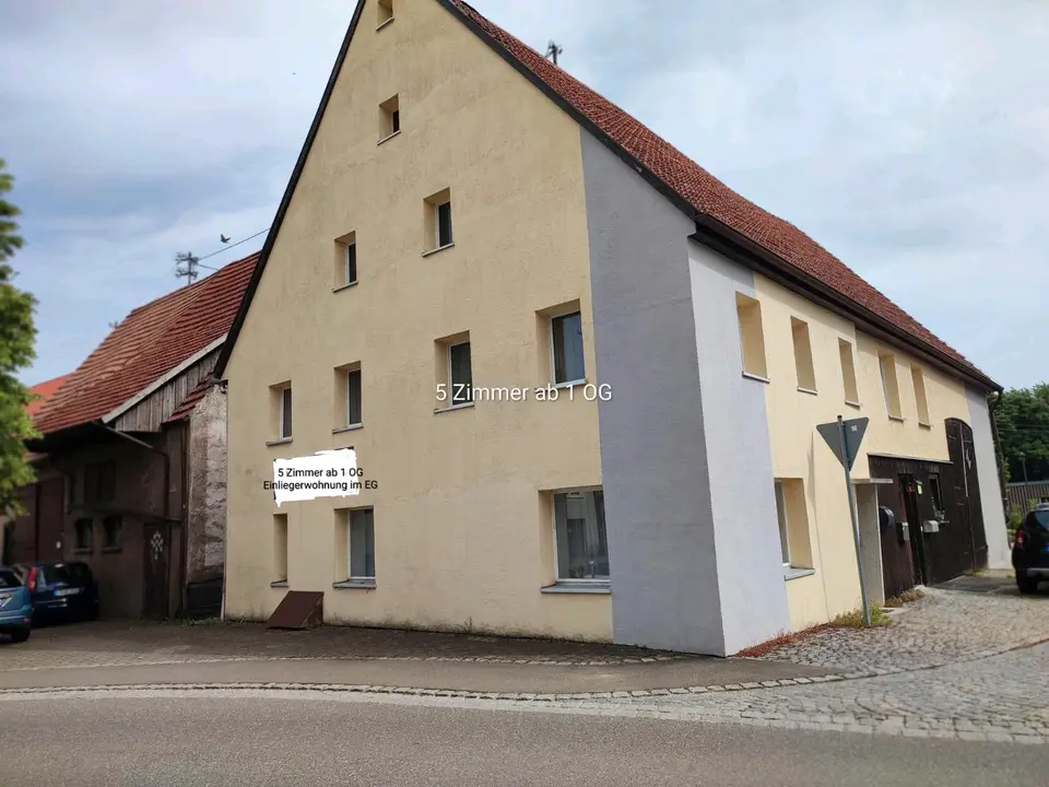 7 Zimmer Haus mit 150 m² in Metzingen – Bild 3