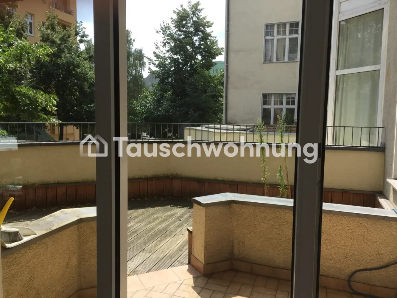 2 room apartment with 80 m² in Berlin – Photo 1