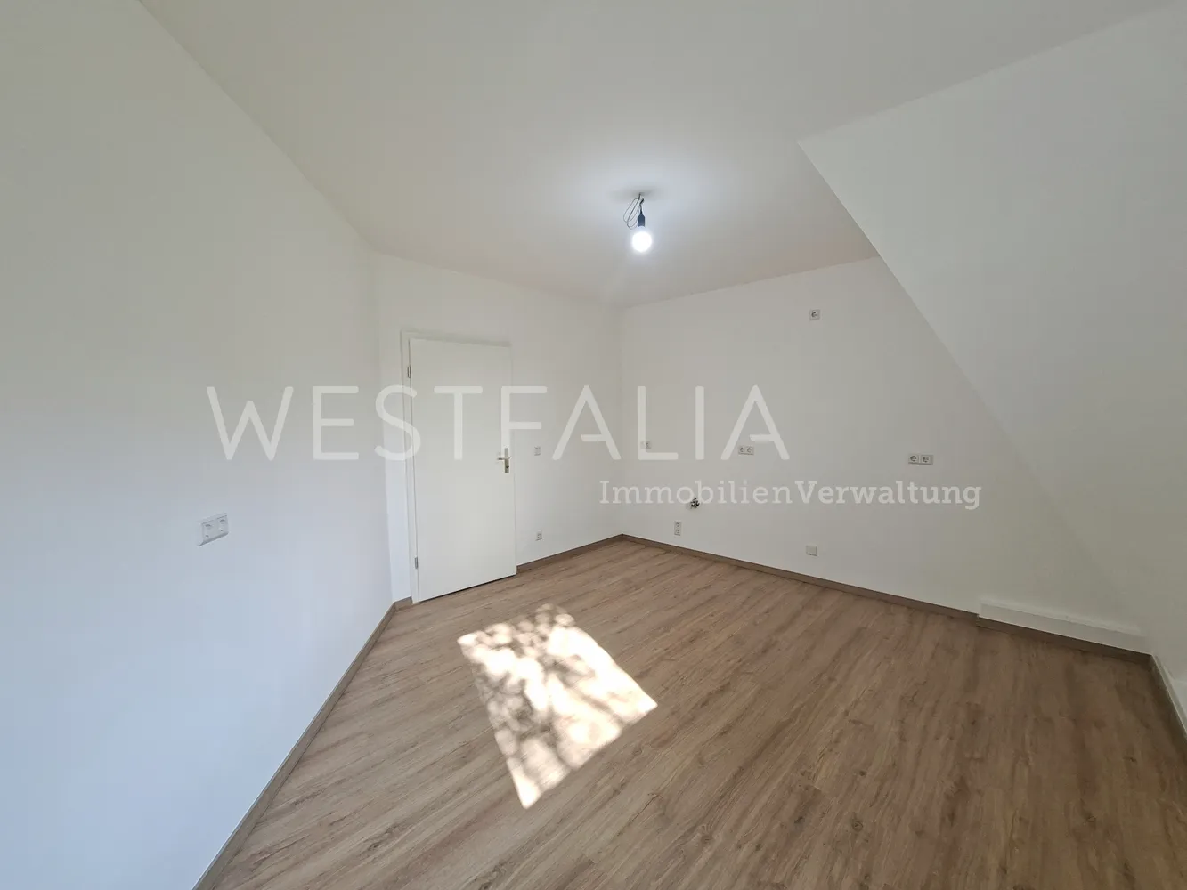 4 Zimmer Wohnung mit 122 m² in Duisburg – Bild 11