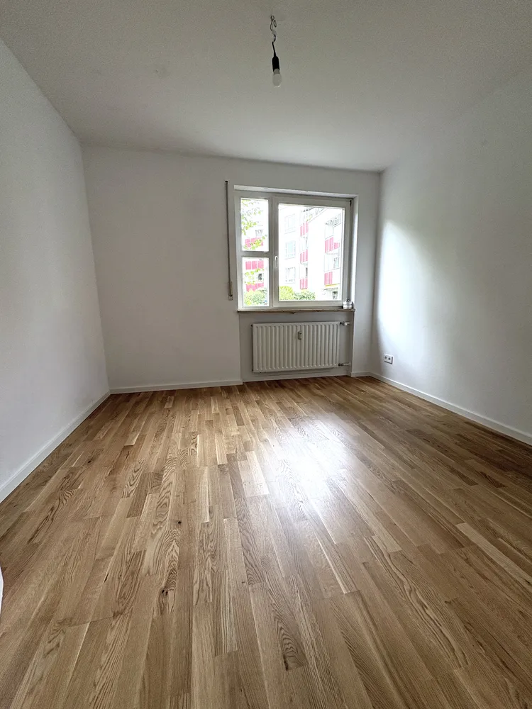 4 Zimmer Wohnung mit 87 m² in München – Bild 5