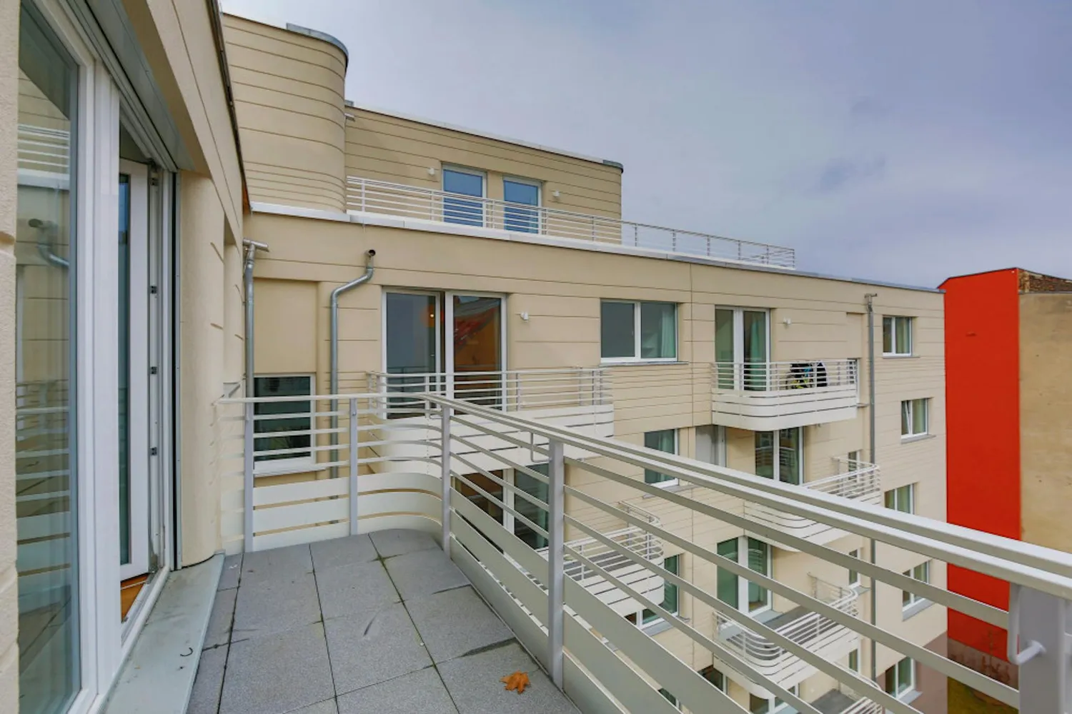 Shared room with 12 m² in Berlin – Photo 4