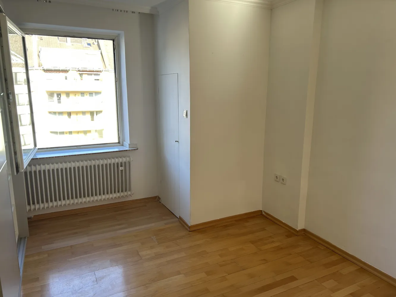 3 Zimmer Wohnung mit 94 m² in Düsseldorf – Bild 9