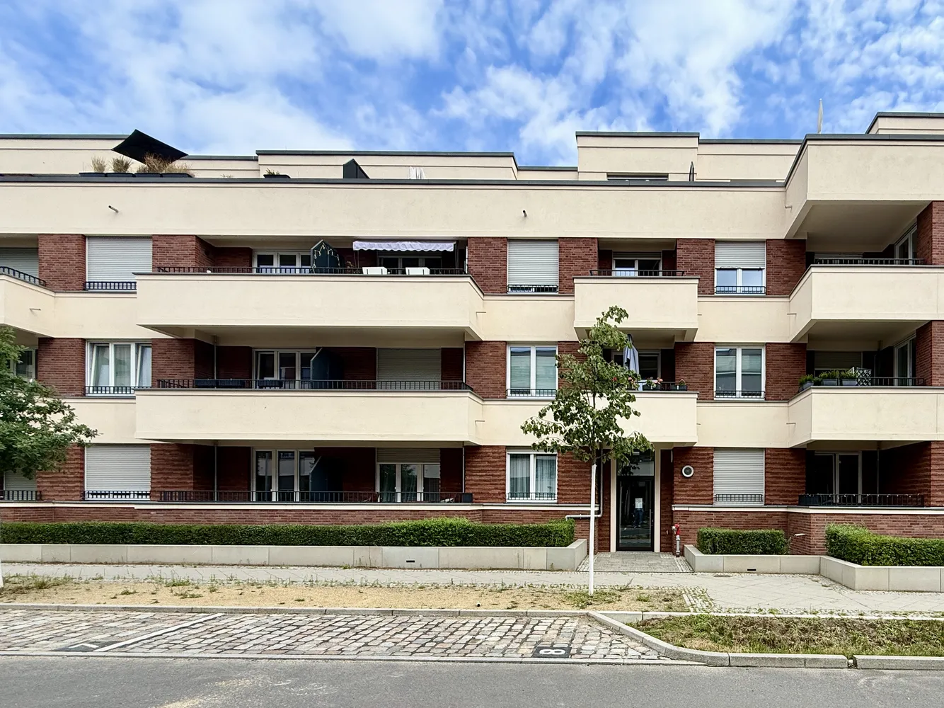 4 Zimmer Wohnung mit 94 m² in Berlin – Bild 1