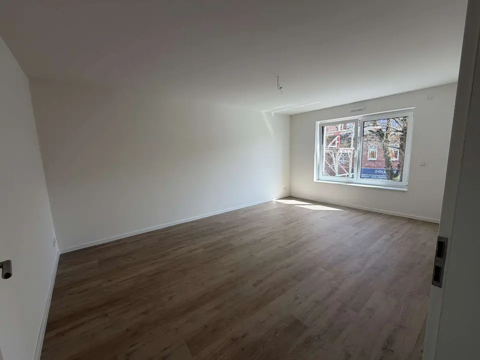3 Zimmer Wohnung mit 104 m² in Neumünster – Bild 2