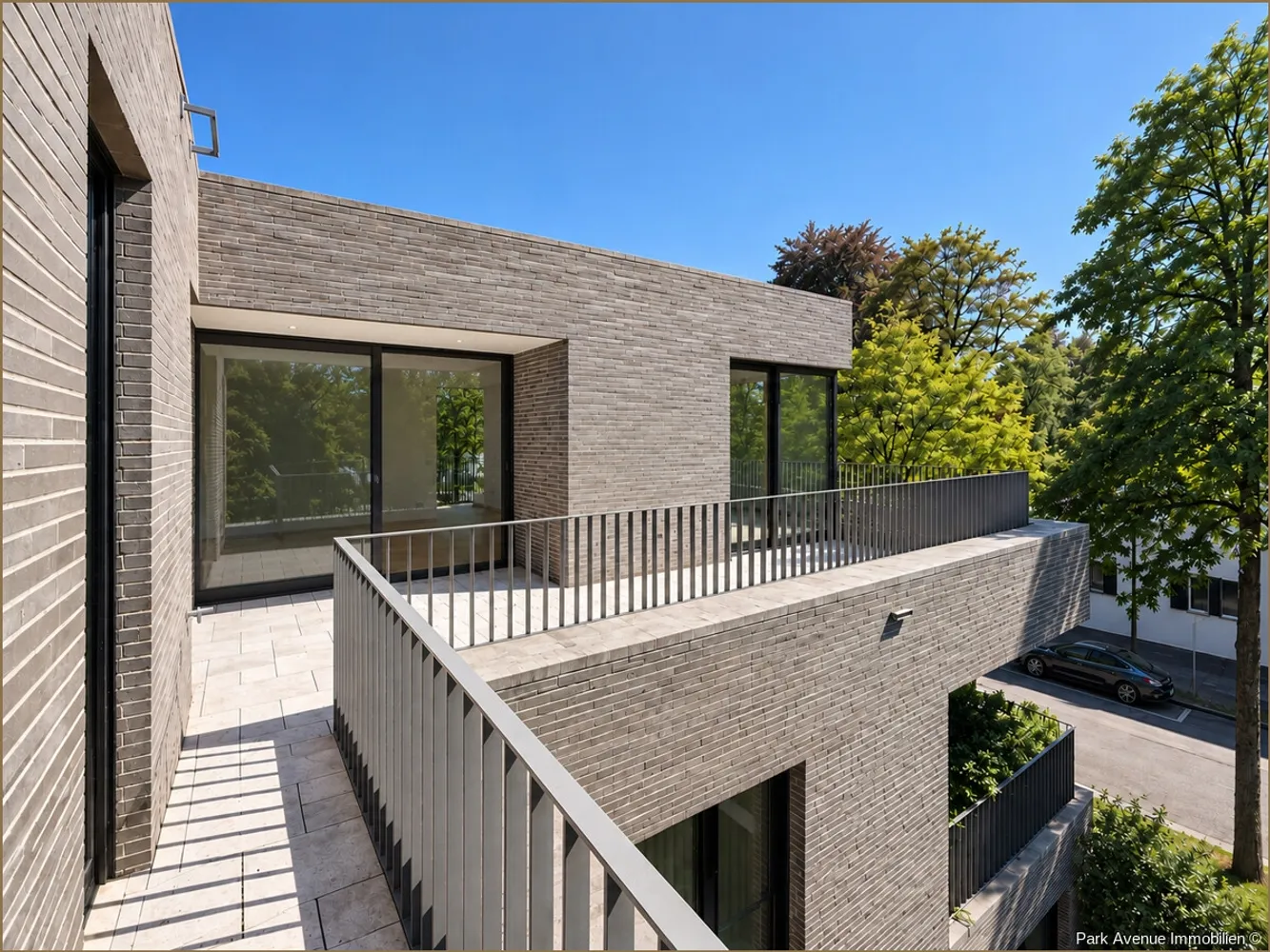 4 Zimmer Wohnung mit 184 m² in München – Bild 2