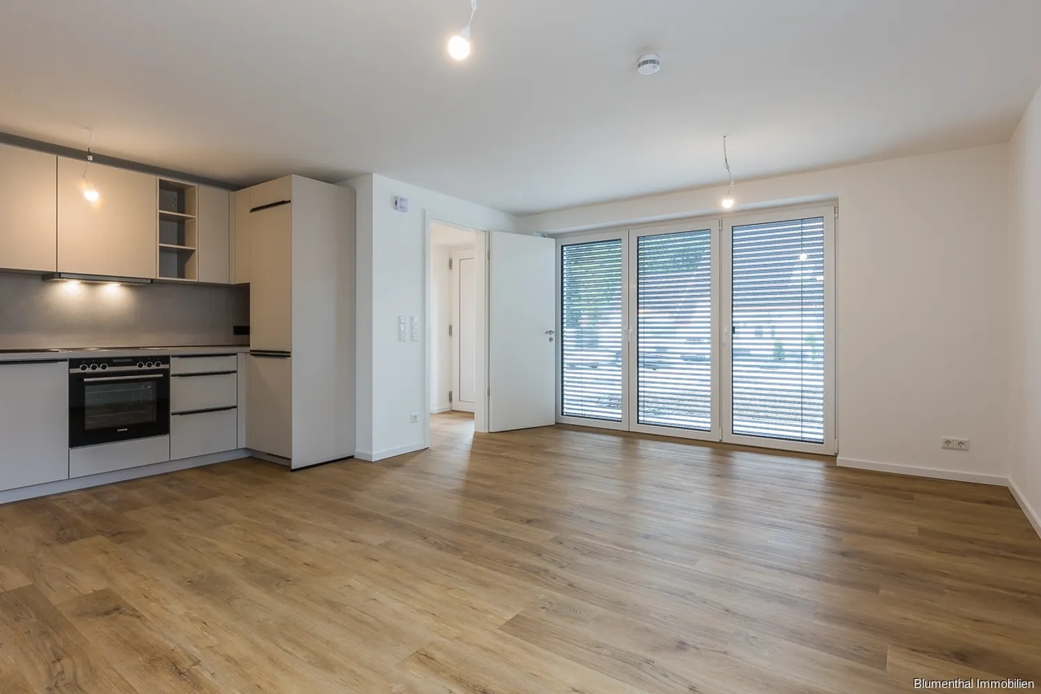 1 room apartment with 61 m² in Bielefeld – Photo 8