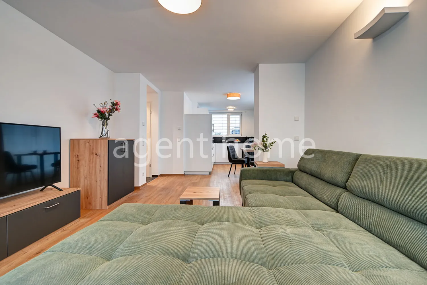 2 Zimmer Wohnung mit 75 m² in Stuttgart – Bild 4