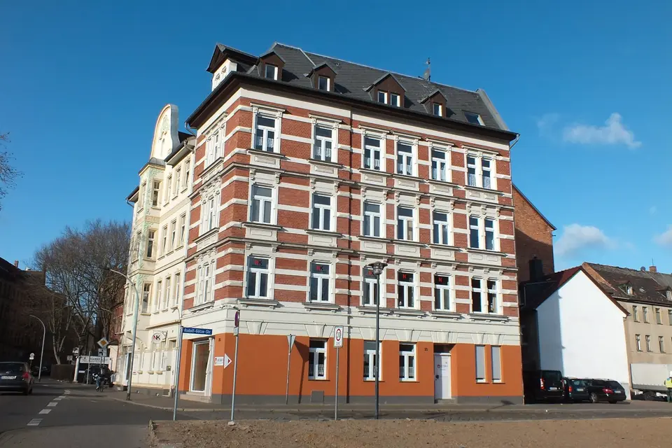4 Zimmer Wohnung mit 100 m² in Weißenfels – Bild 2