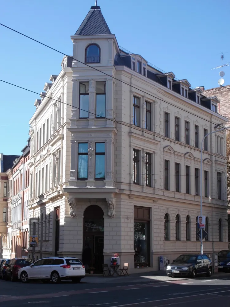 2 Zimmer Wohnung mit 48 m² in Halle (Saale) – Bild 1