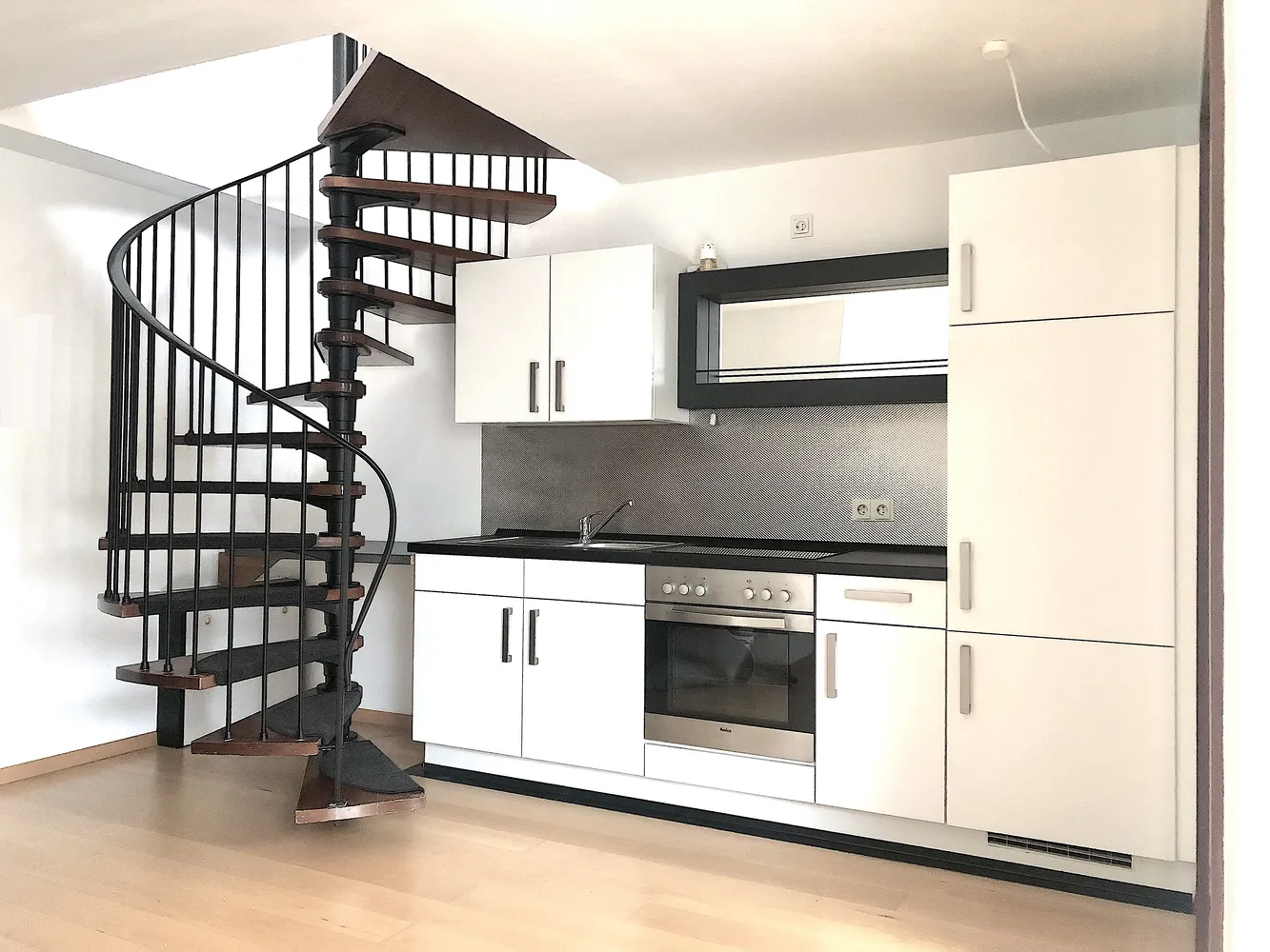2 Zimmer Wohnung mit 51 m² in Düsseldorf – Bild 2