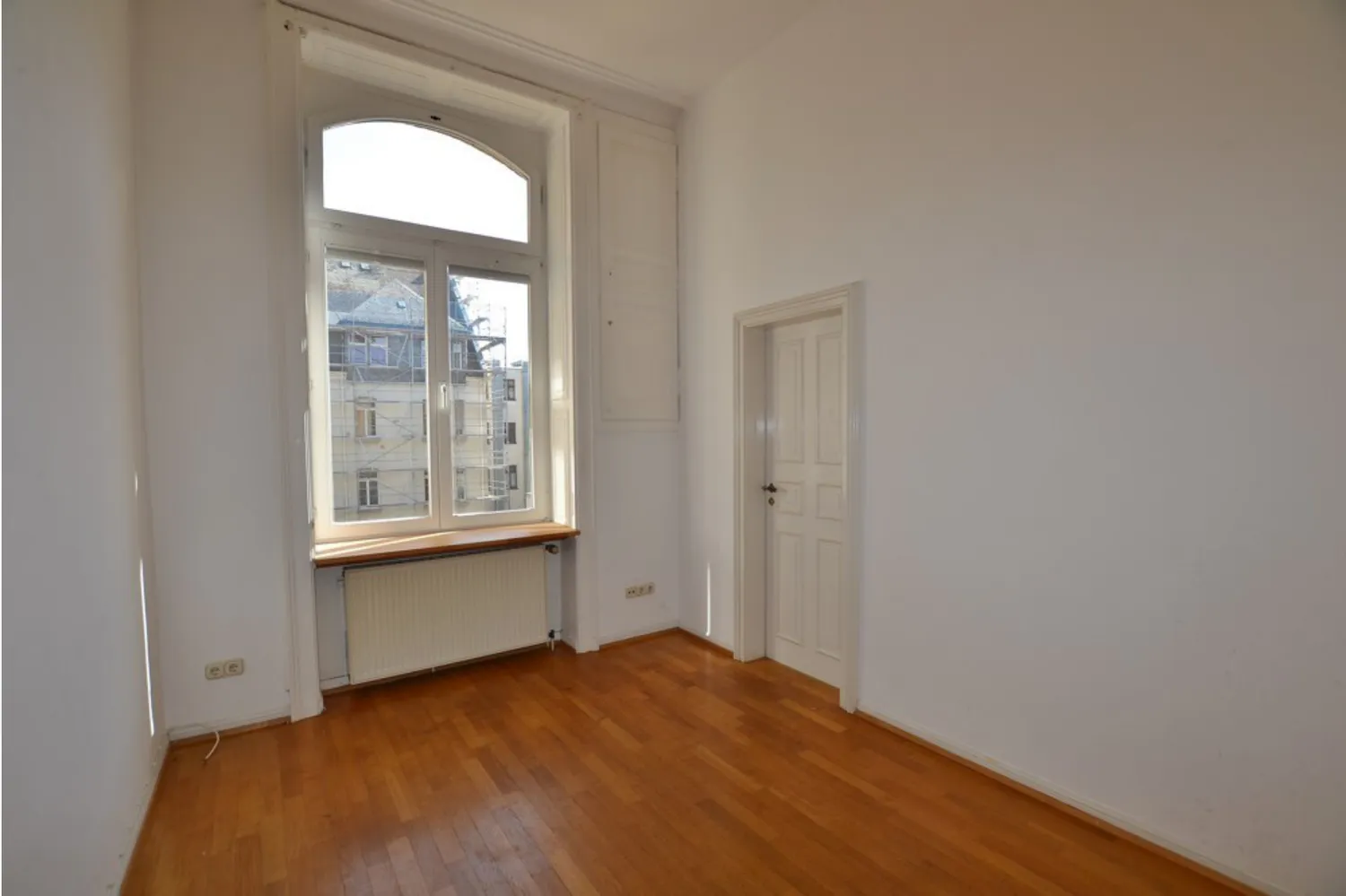 4 Zimmer Wohnung mit 110 m² in Wiesbaden – Bild 7