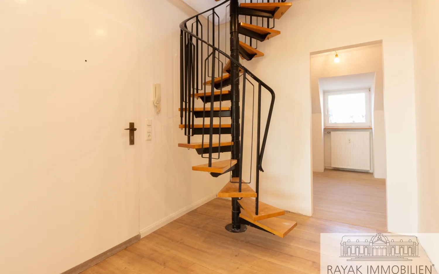 3 Zimmer Wohnung mit 38 m² in Düsseldorf – Bild 3