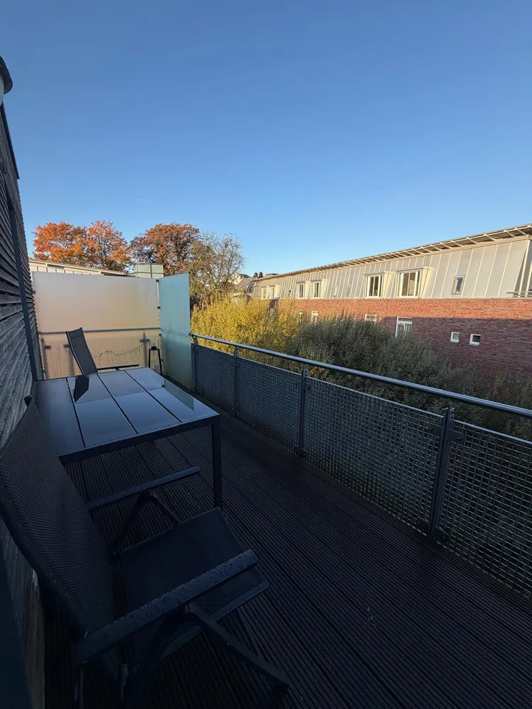 3 Zimmer Wohnung mit 100 m² in Neumünster – Bild 2