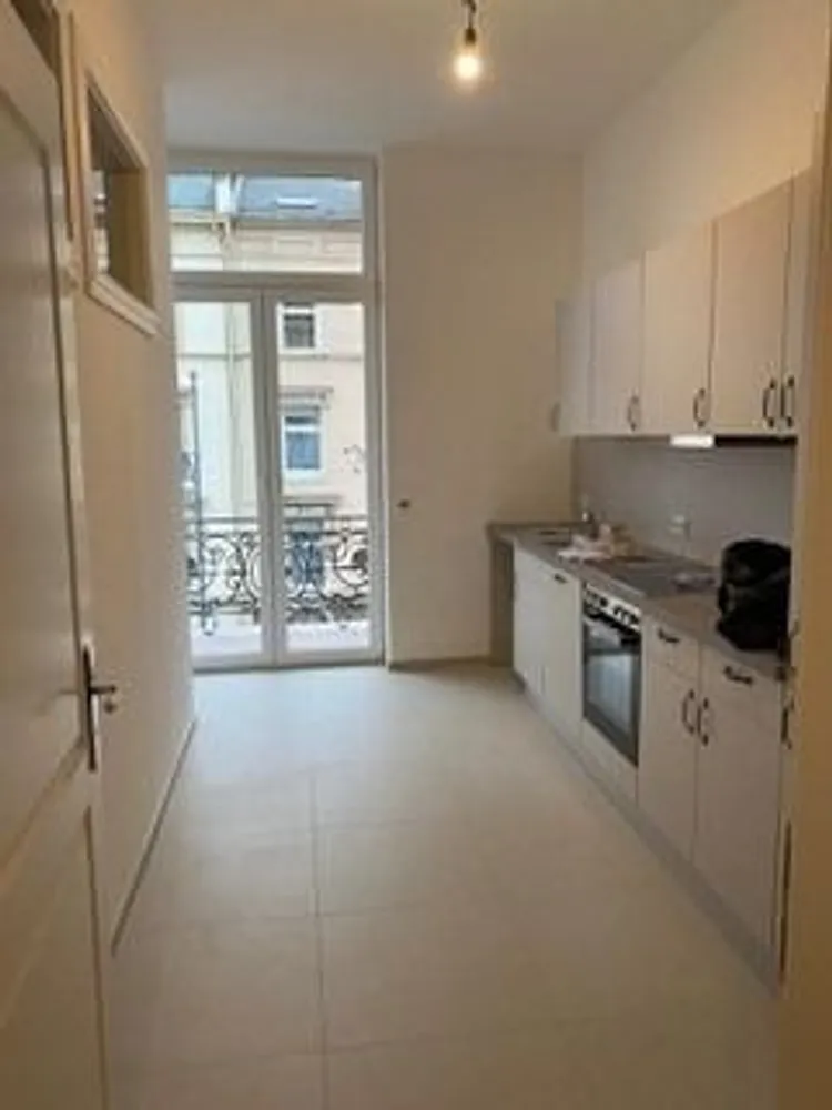 2 Zimmer Wohnung mit 88 m² in Frankfurt am Main – Bild 2