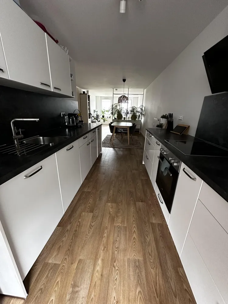 2 Zimmer Wohnung mit 78 m² in Karlsruhe – Bild 2