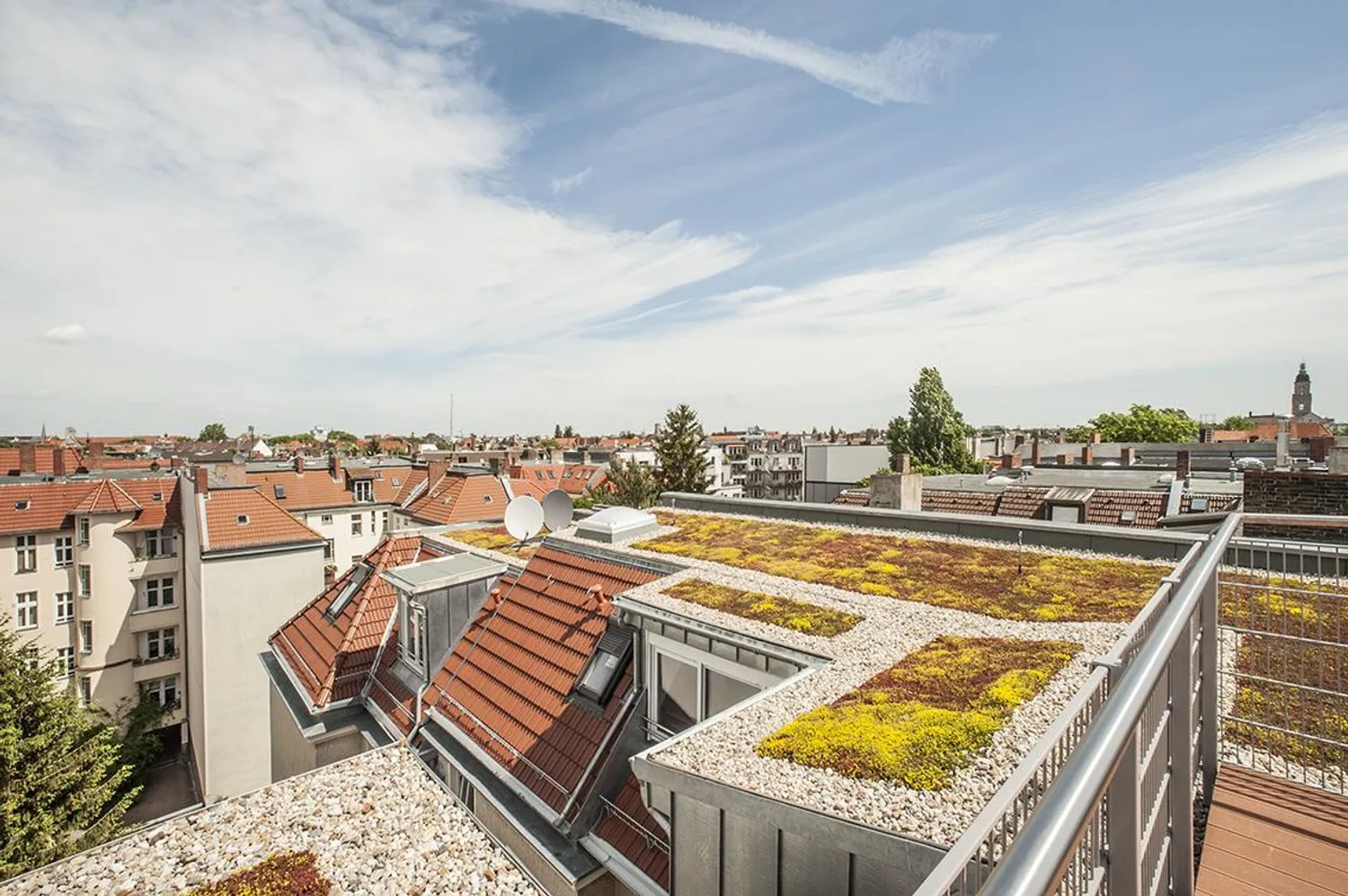 4 Zimmer Wohnung mit 156 m² in Berlin – Bild 1