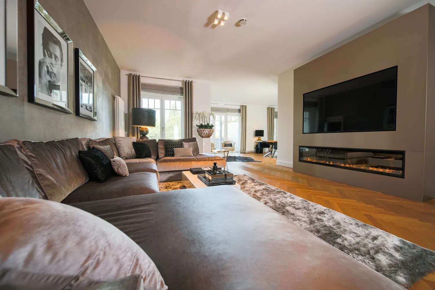 3 Zimmer Wohnung mit 180 m² in Düsseldorf – Bild 2