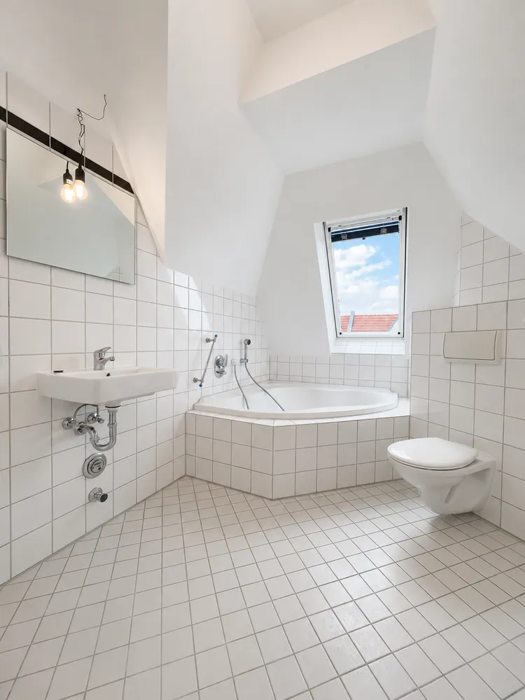 2 Zimmer Wohnung mit 85 m² in Berlin – Bild 5