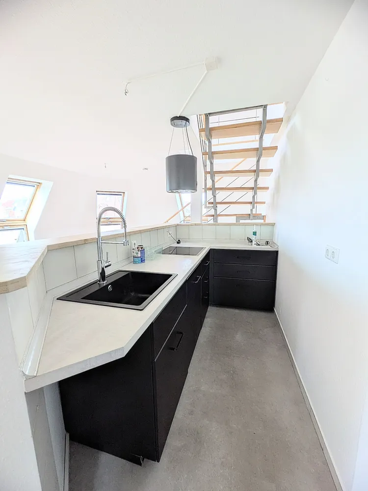 4 Zimmer Wohnung mit 108 m² in Stuttgart – Bild 2