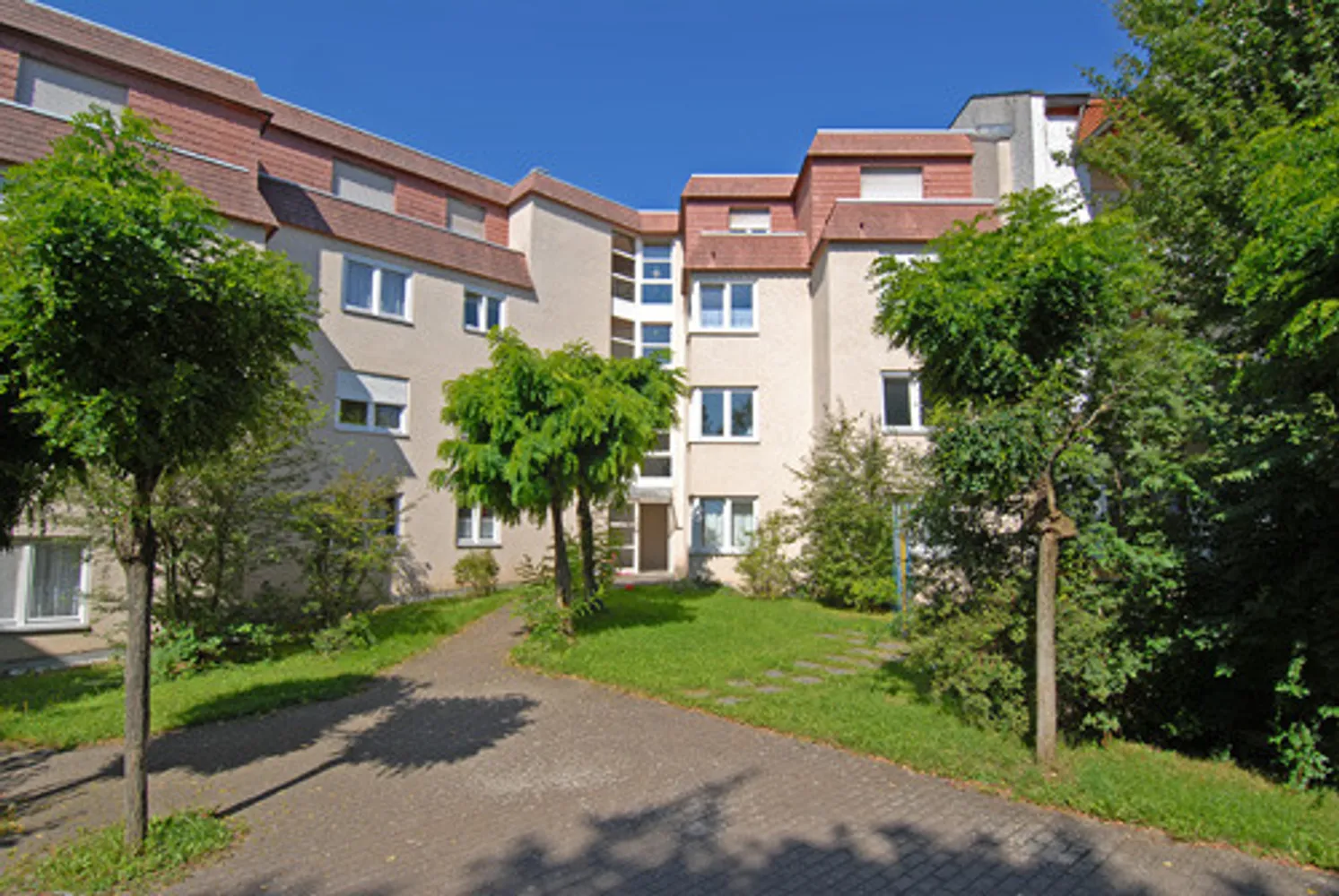 4 Zimmer Wohnung mit 93 m² in Böblingen – Bild 1